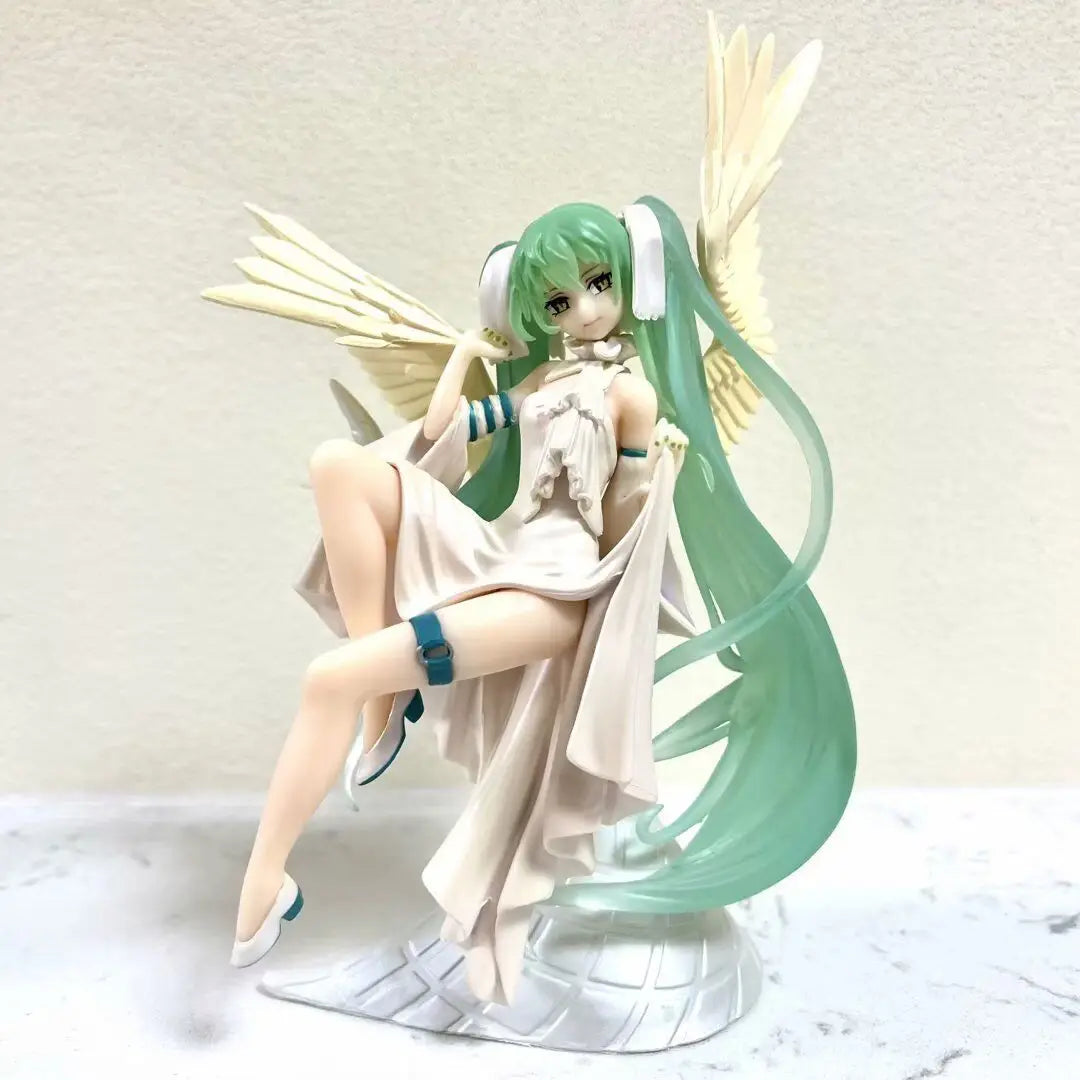 17cm Hatsune Miku Anime Figure Light And Dark Beautiful Angel Girl Action Figure PVC Collectible Model Doll Ornaments Toys Gifts