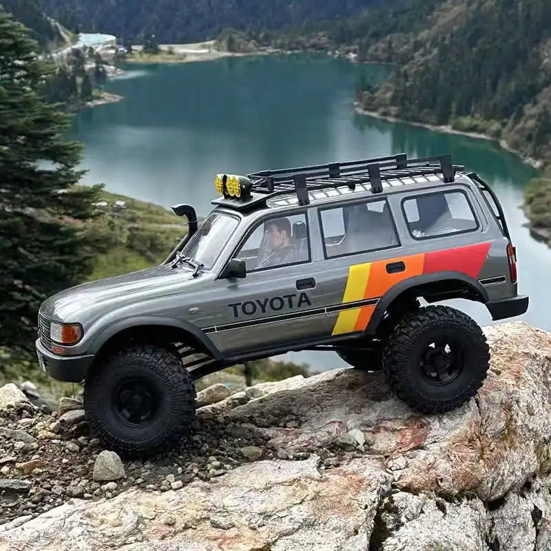 FMS FCX10 Simulated Land Cruiser LC80 Climbing Car 1/10 Remote Control Electric Off-Road Vehicle Two-Speed Linkage Light