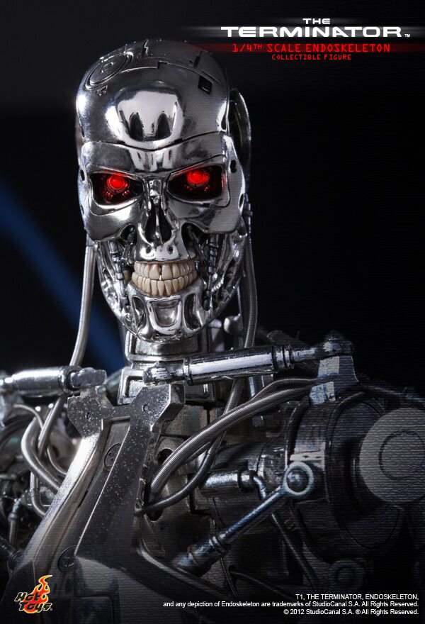Pre-sales Hot Toys HT Terminator T2/T1 1:4 Arnold T-800 Metal Endoskeleton (Die-cast/Electroplated) VIP Edition QS002