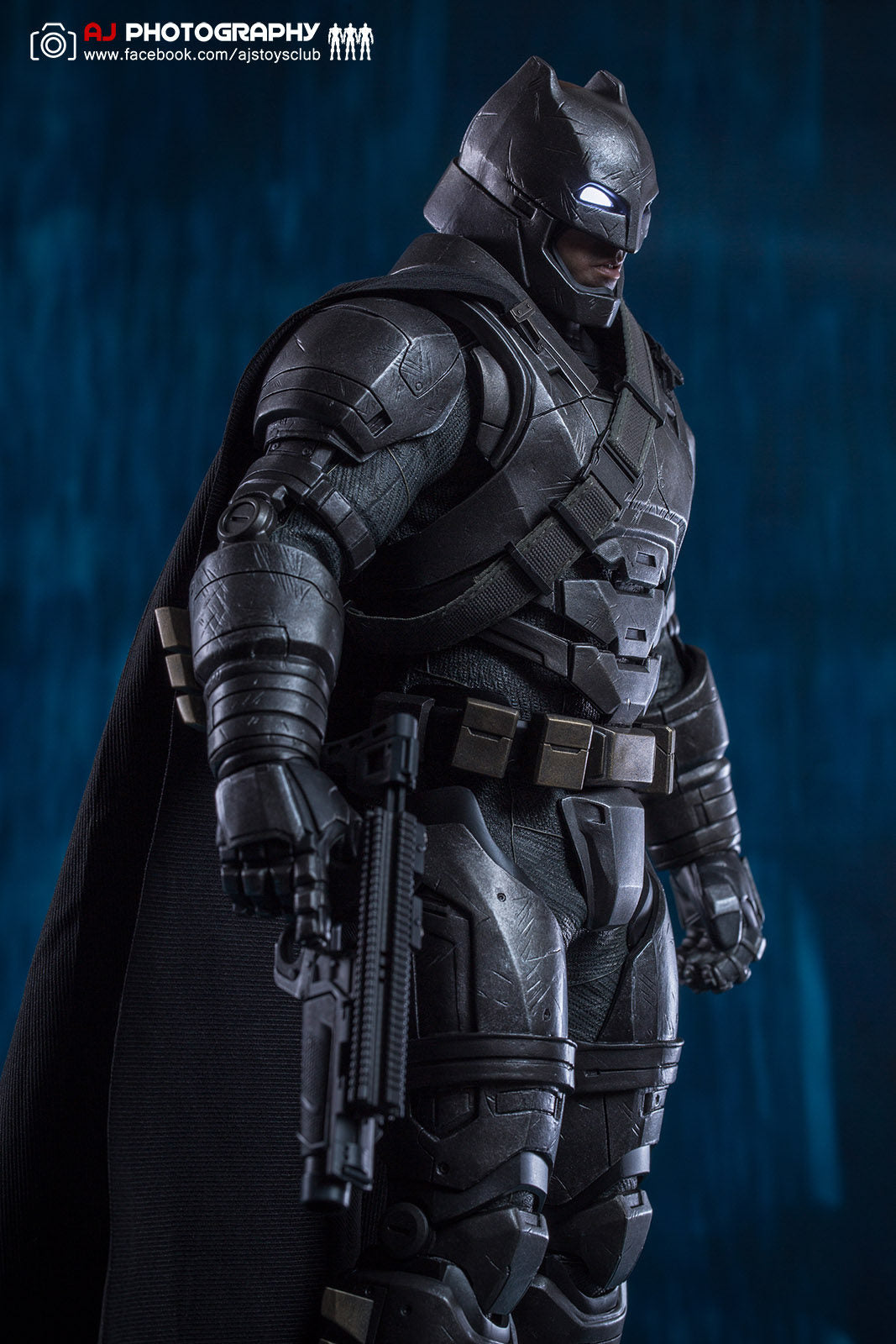 HT HotToys 1/6 BVS Batman v Superman Heavy Armor Regular Version MMS349 Action Figure