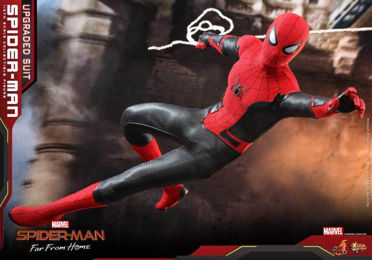 HOTTOYS 1/6 Spider-Man: Far From Home Upgraded Red and Black Suit Figure MMS542