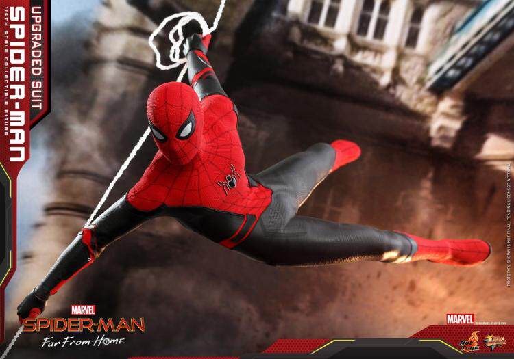HOTTOYS 1/6 Spider-Man: Far From Home Upgraded Red and Black Suit Figure MMS542