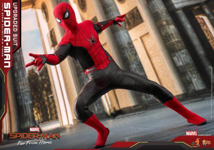 HOTTOYS 1/6 Spider-Man: Far From Home Upgraded Red and Black Suit Figure MMS542