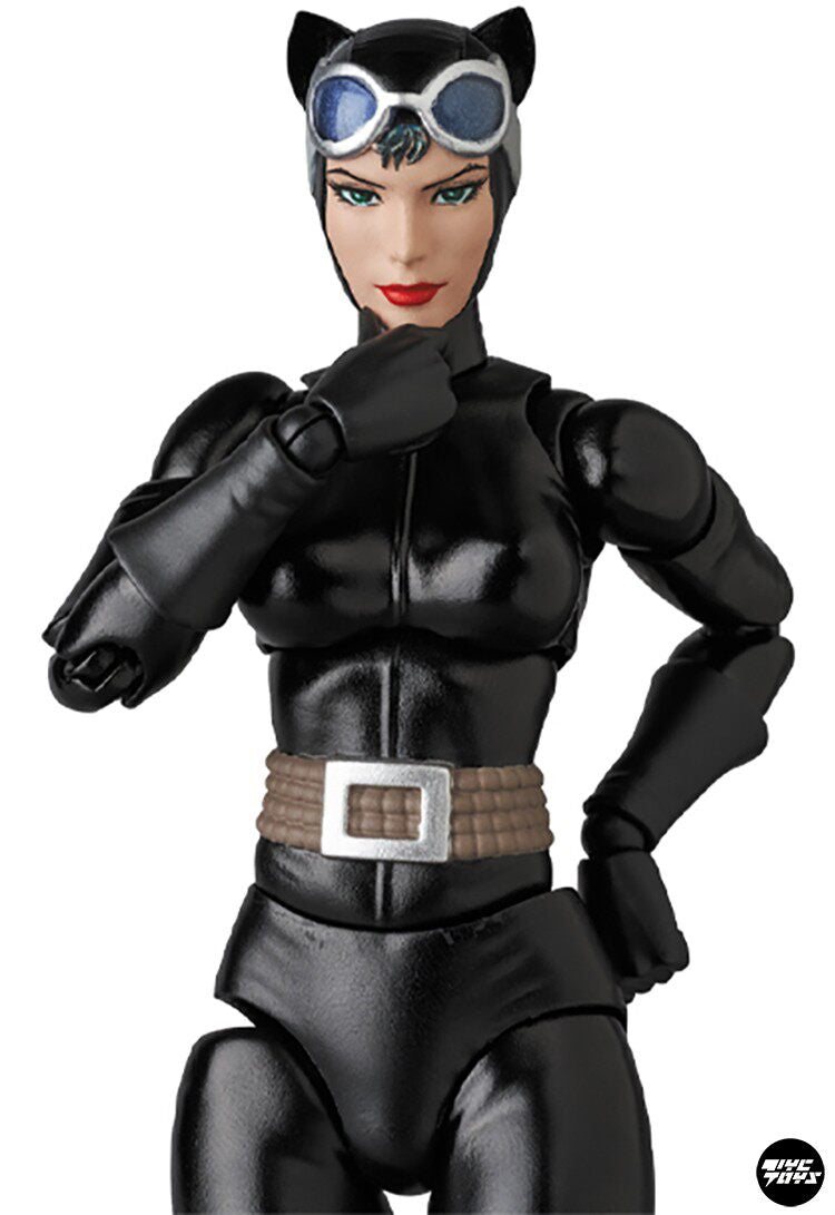 MEDICOM TOY MAFEX DC Batman: Hush Comic Version — Catwoman