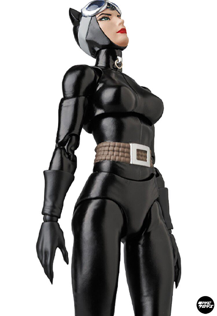 MEDICOM TOY MAFEX DC Batman: Hush Comic Version — Catwoman