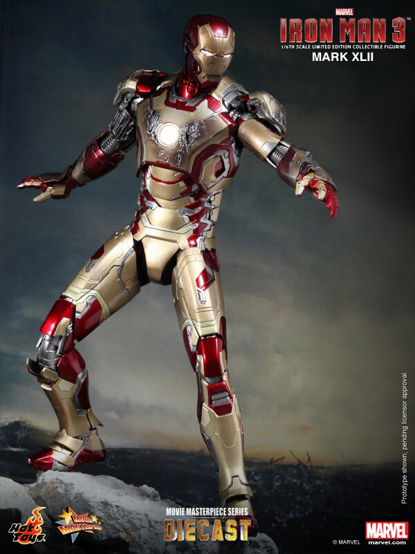 HOTTOYS HT MMS197D02 Iron Man 3 1/6 MK42 die-cast alloy Tony Love action figure