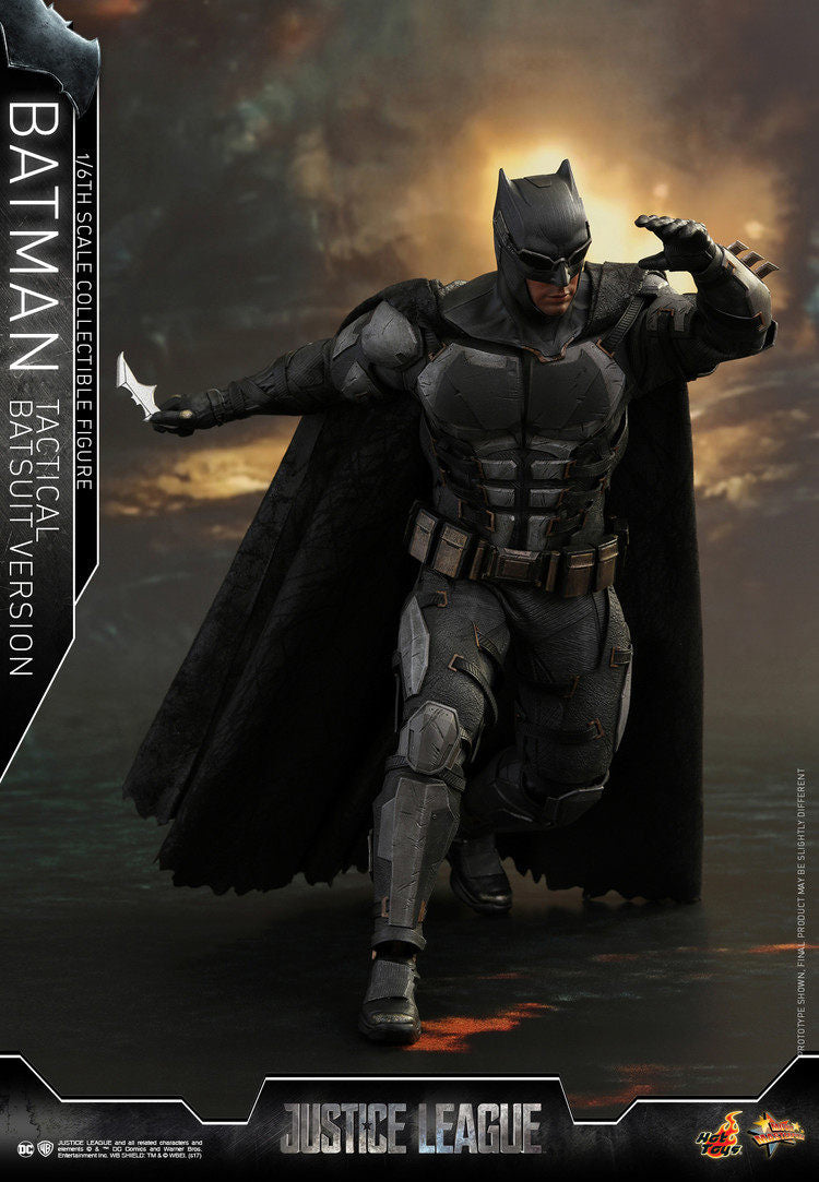 HotToys HT MMS432 Justice League Tactical Suit Medium Armor Batman VIP Edition Action Figure