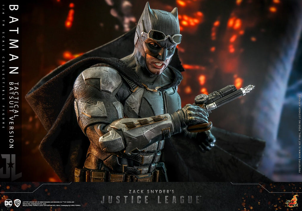 Pre-sales HOTTOYS HT 1/6 Justice League Batman Armored Figure TMS085