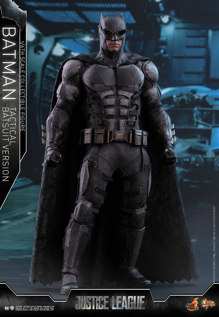 HotToys HT MMS432 Justice League Tactical Suit Medium Armor Batman VIP Edition Action Figure