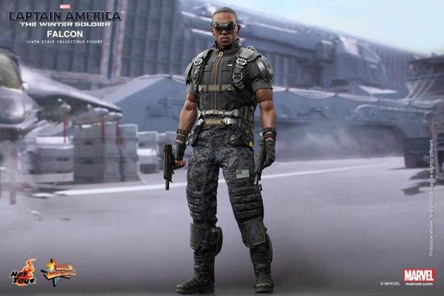 HotToys HT 1/6 Captain America 2 The Winter Soldier Falcon 1.0 MMS-245 Action Figure