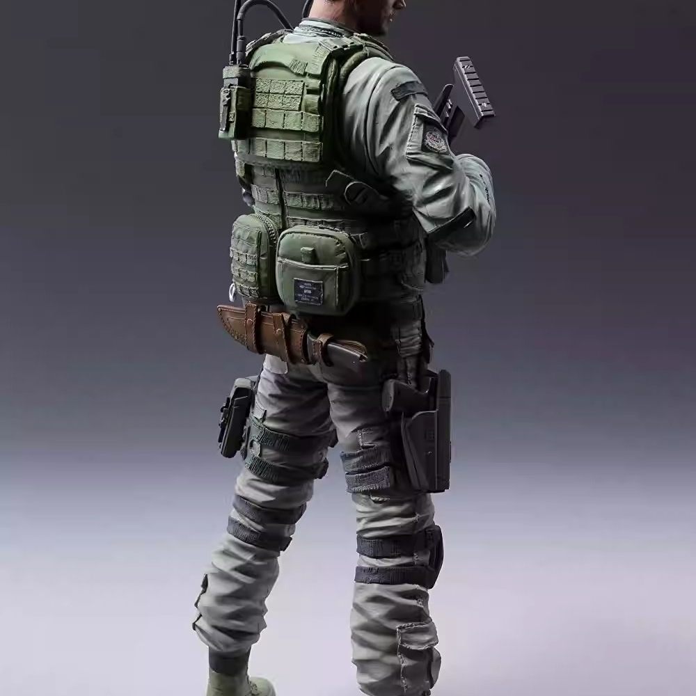 CAPCOM — Resident Evil: Chris Action Figure