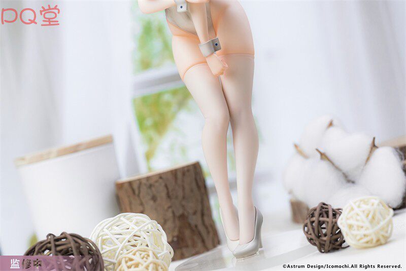AstrumDesign: Miss White Bunny Girl (Original Art by Ikomochi)