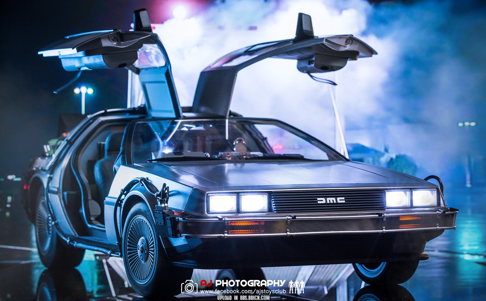 HOT TOYS HT Back to the Future 2 Time Car Time Car Martin MMS636 1/6 movable  action figures