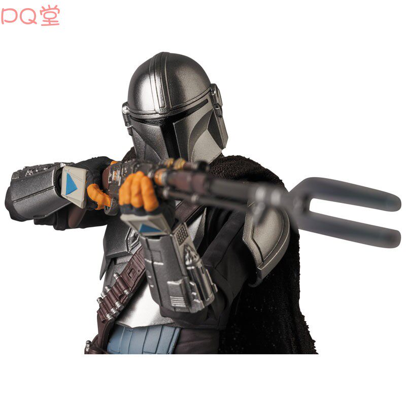 Medicom MAFEX #129 Star Wars: The Mandalorian Action Figure