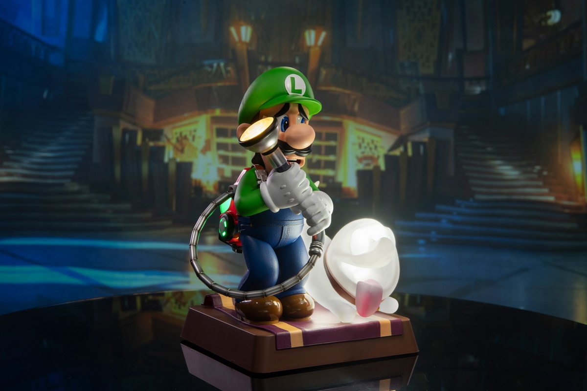 First 4 Figures 9-inch Luigi and Ghost Dogs, Haunted House 3, Luigi's Mansion 3 Figures, LM03CO