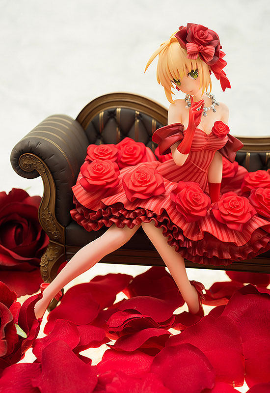 Aquamarine: Fate/EXTRA — Nero (Idol Emperor) — Dress & Sofa — Licensed Version