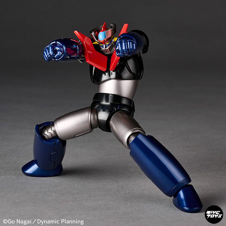 KAIYODO Revoltech Amazing Yamaguchi: Mazinger Z (Articulated Action Figure)