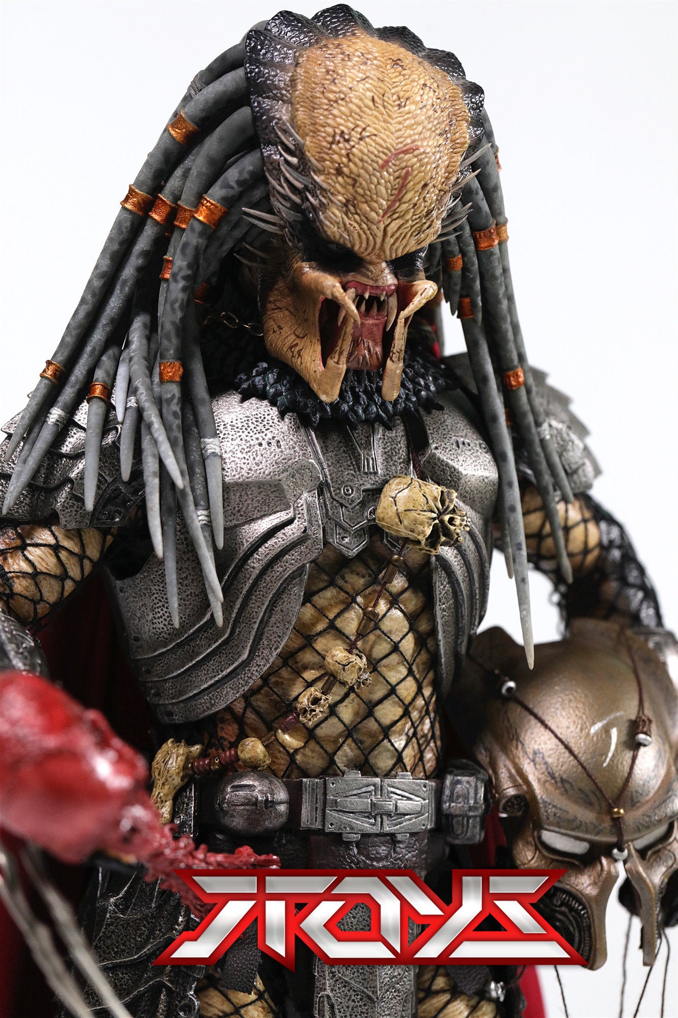 HOTTOYS HT 1/6 AVP Predator Red Elder 2.0 Predator MMS325