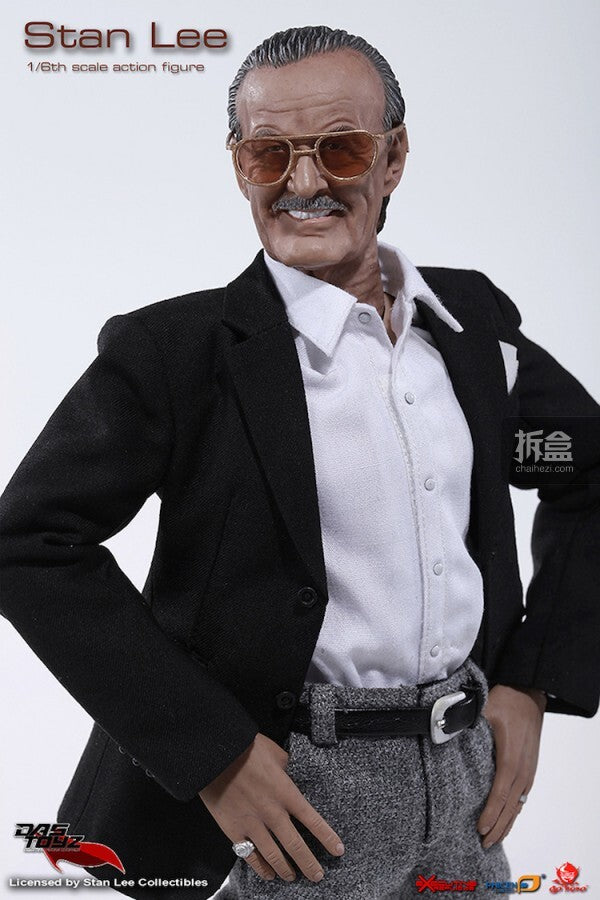 Das Toys 1/6 Scale Marvel Father (Not Hot Toys Stan Lee) Double-Headed Figure