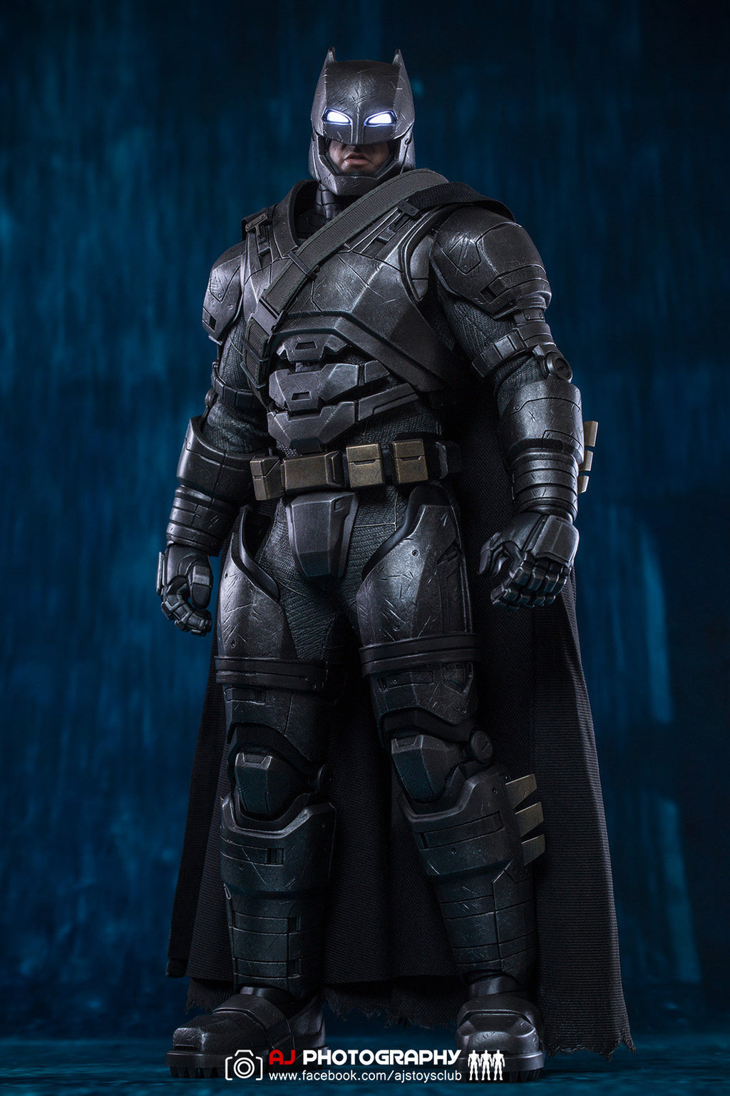 HT HotToys 1/6 BVS Batman v Superman Heavy Armor Regular Version MMS349 Action Figure