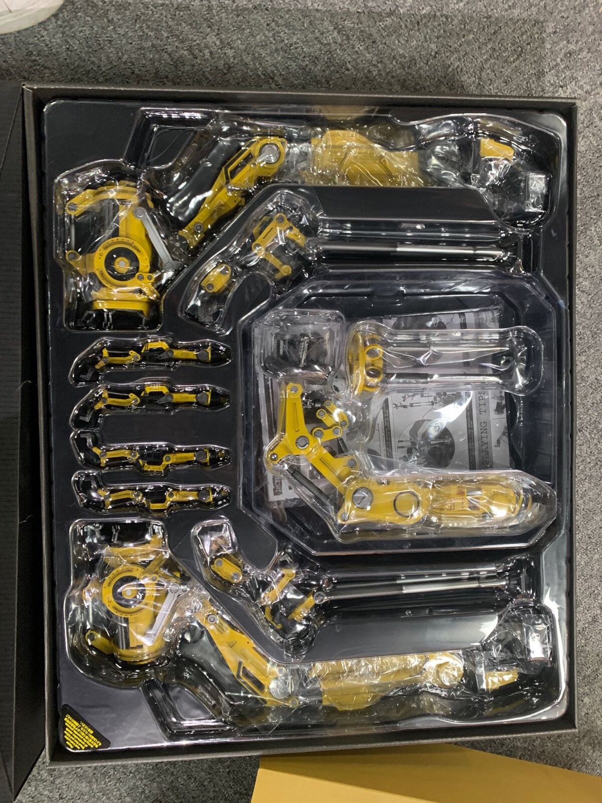 HT 1/6 Iron Man MK4 Armor Dismantling Machine Set Armor Dismantling Machine First Edition 1.0 Non-alloy Action Figure