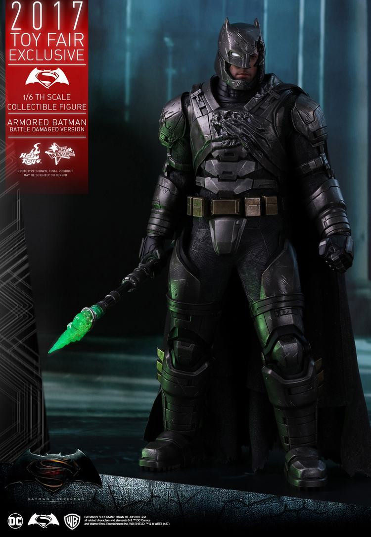HotToys HT MMS417 BVS Battle Damaged 1/6 Heavy Armor Batman 2017 Venue Edition Action Figure