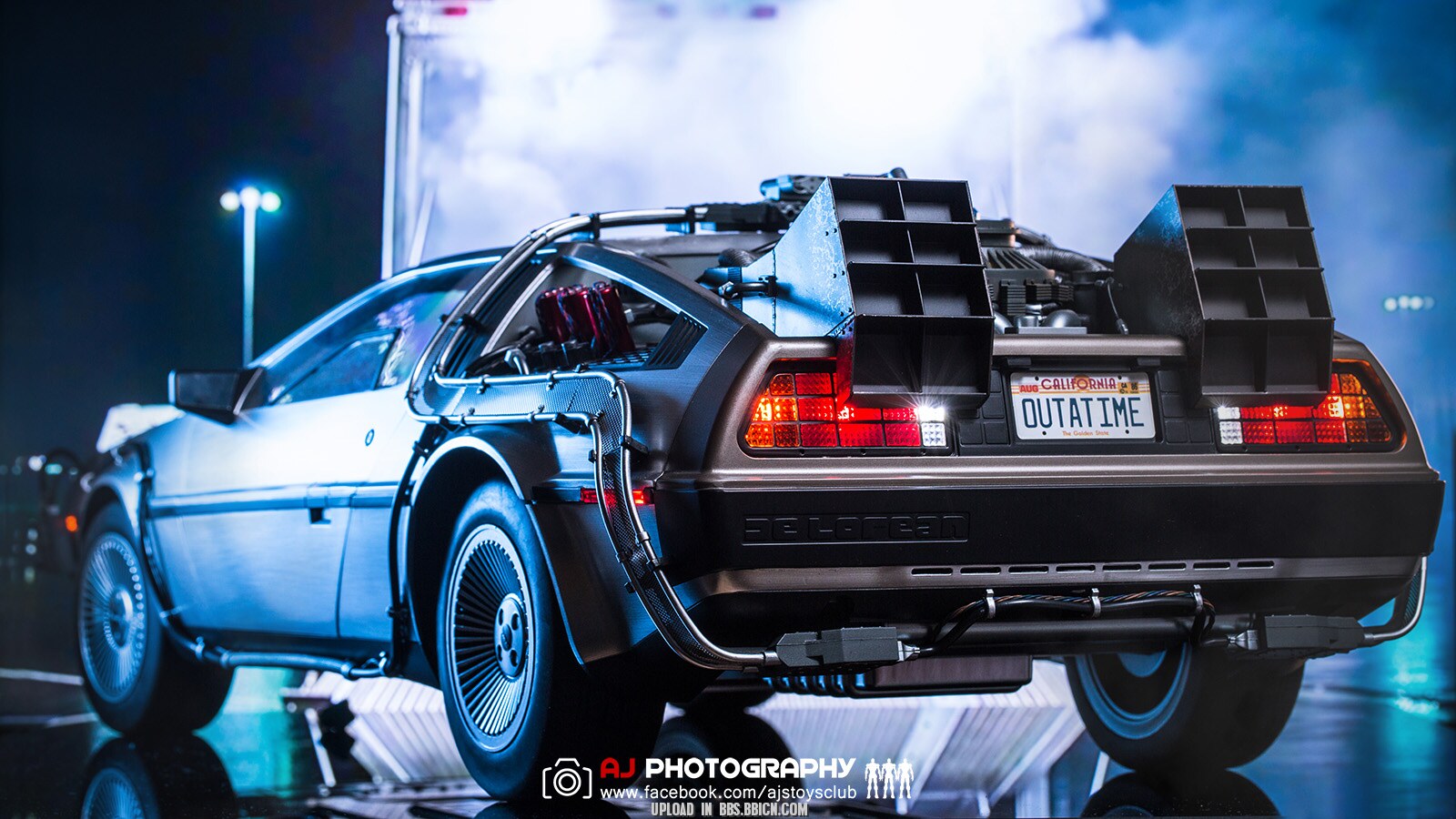 HOT TOYS HT Back to the Future 2 Time Car Time Car Martin MMS636 1/6 movable  action figures