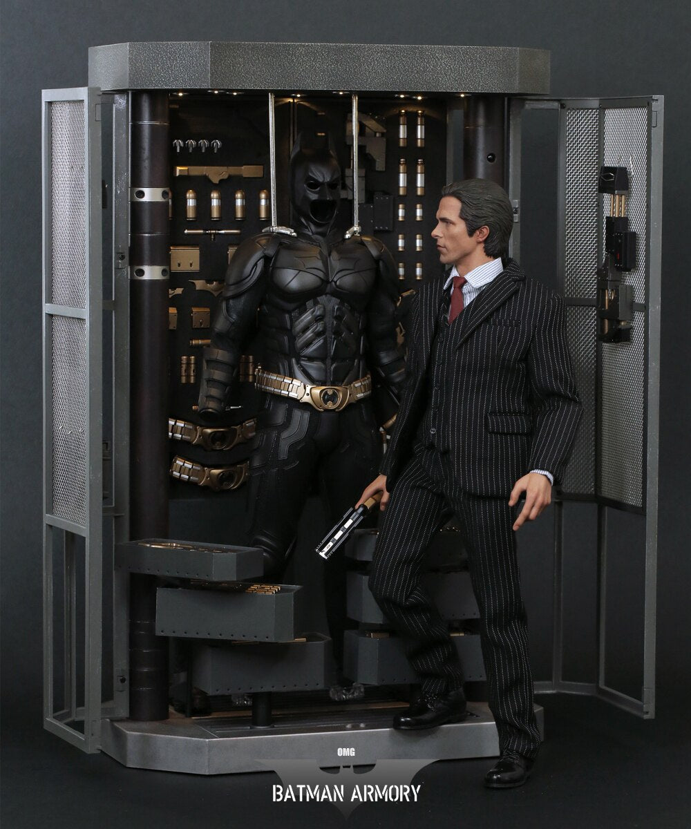 Hot Toys HT 1/6 Batman Armor Hangar Butler Deluxe Set MMS236