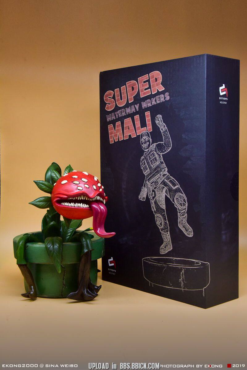 D7TOYS 1/6 Plumber Mario Super Mario Mario with Piranha Deluxe Set Action Figure