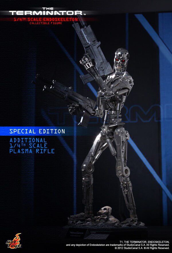 Pre-sales Hot Toys HT Terminator T2/T1 1:4 Arnold T-800 Metal Endoskeleton (Die-cast/Electroplated) VIP Edition QS002