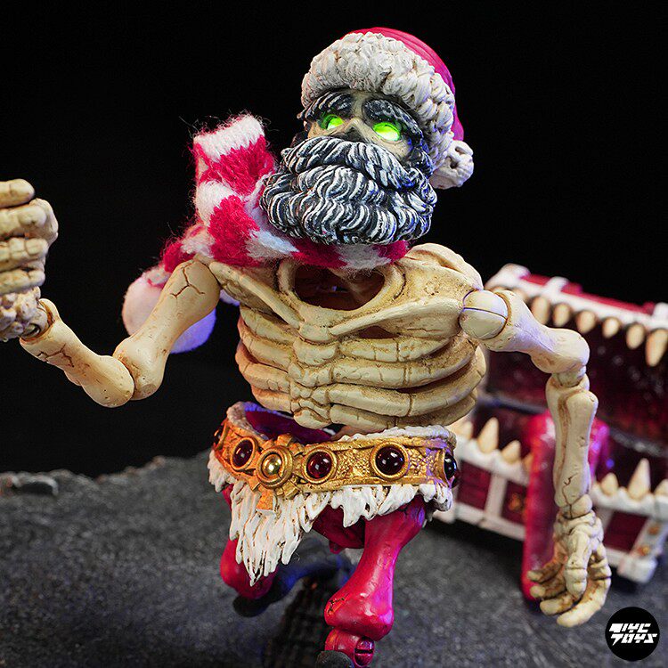 "Skeleton Dungeon: Santa Bones' Mysterious Treasure Chest" Articulated Action Figure