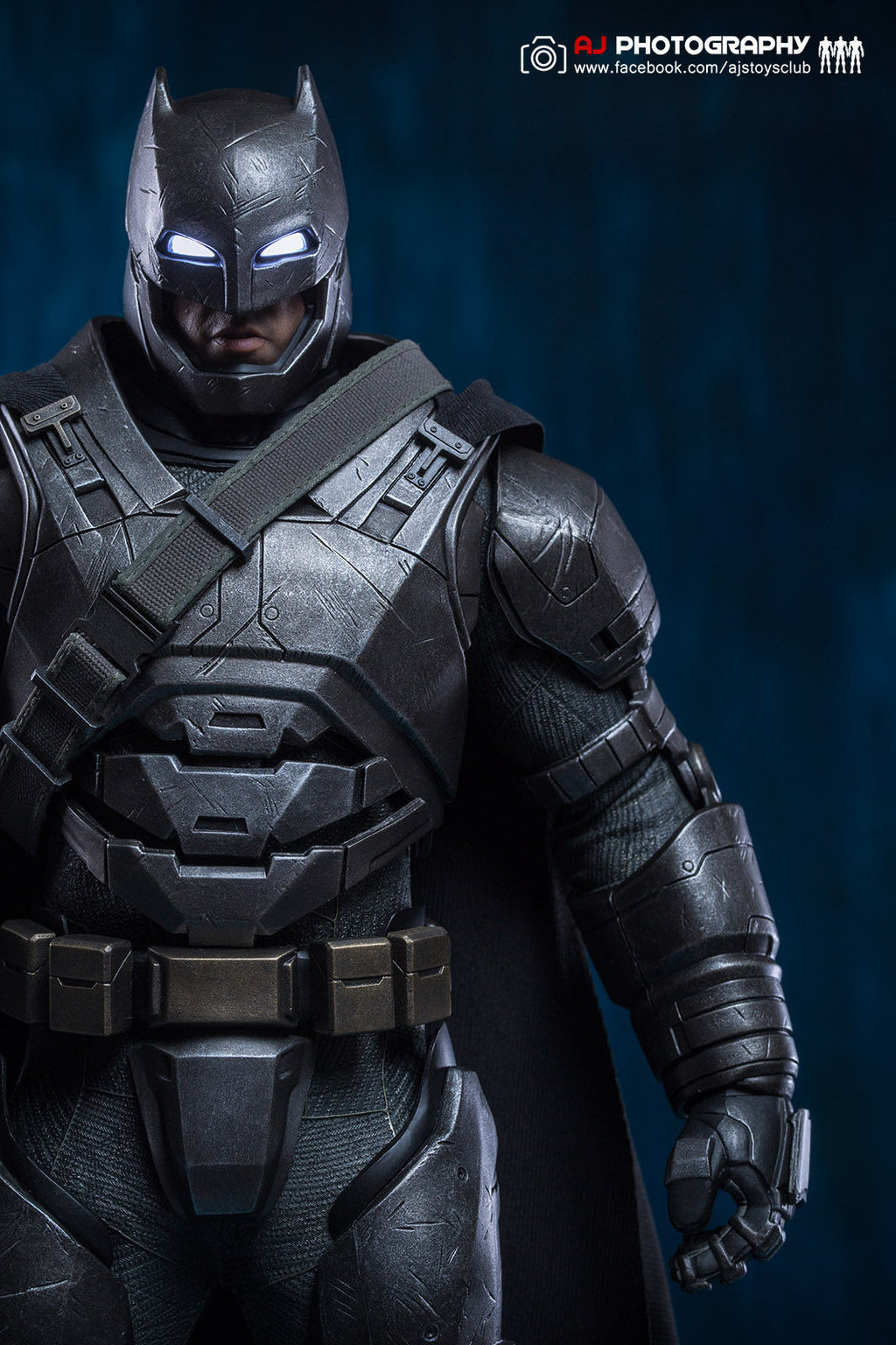 HT HotToys 1/6 BVS Batman v Superman Heavy Armor Regular Version MMS349 Action Figure