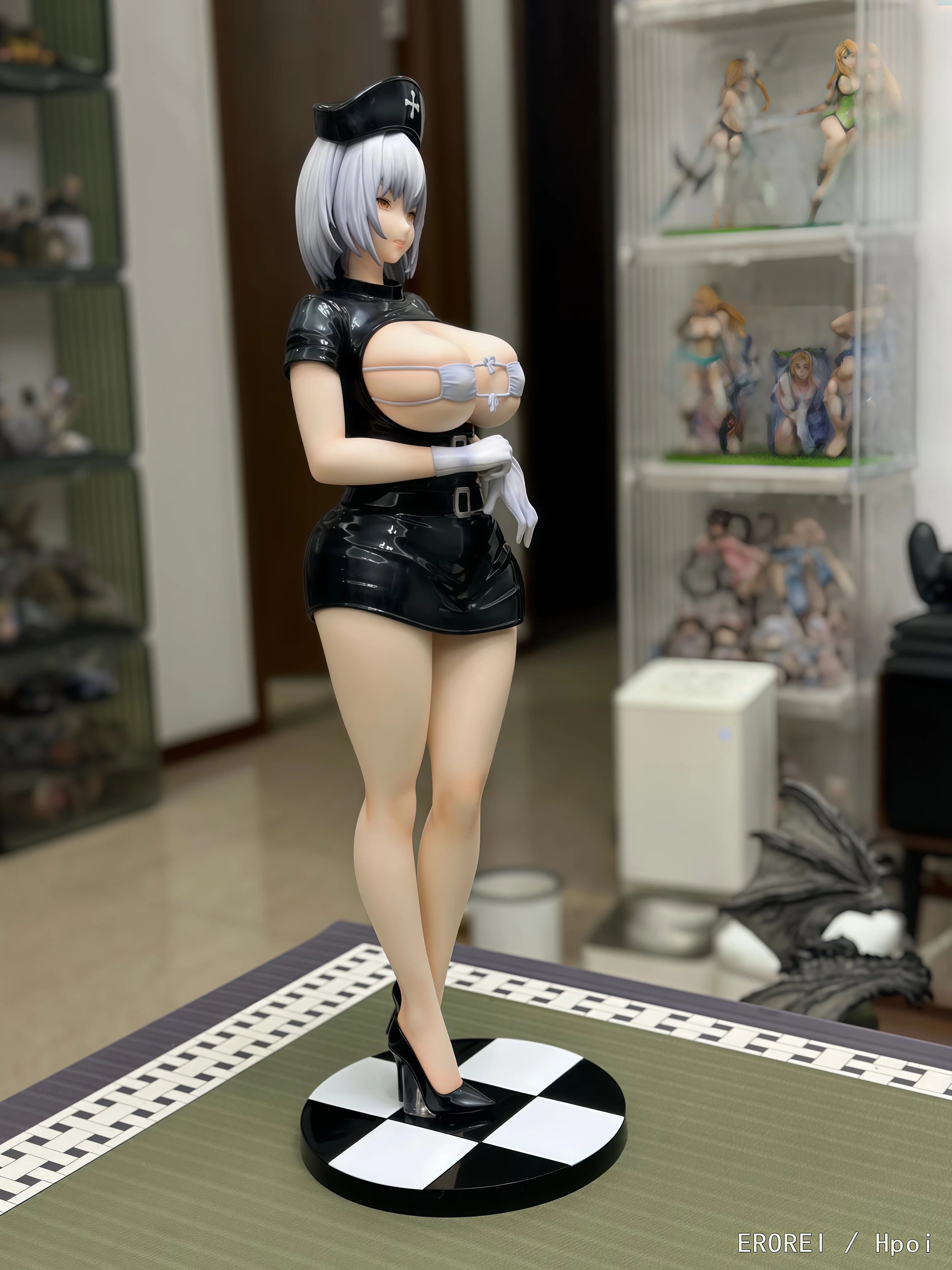 Makoto Kurosawa Peripheral figurine model table decoration, birthday gift, trendy toy scene decoration, car decoration