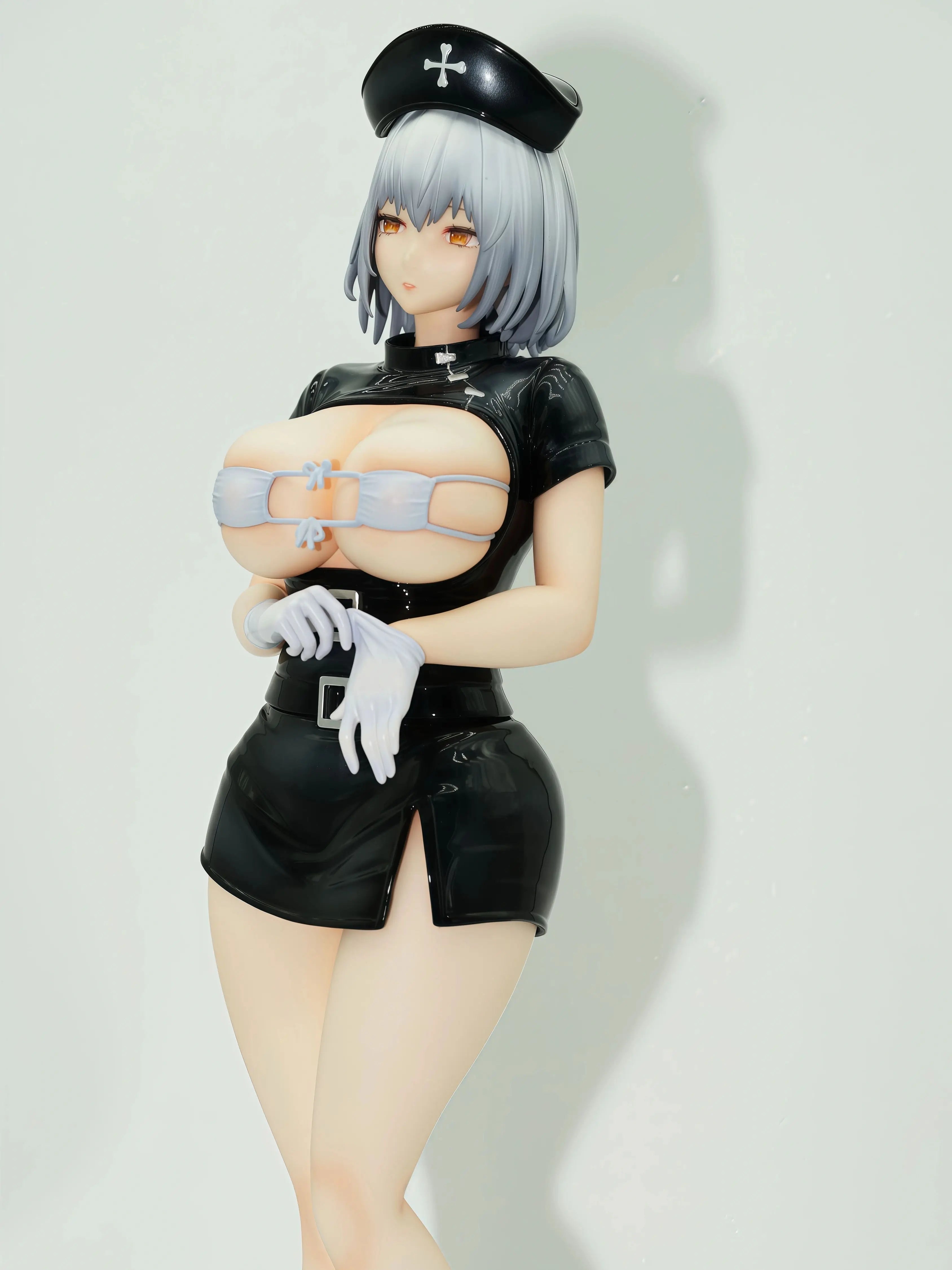 Makoto Kurosawa Peripheral figurine model table decoration, birthday gift, trendy toy scene decoration, car decoration