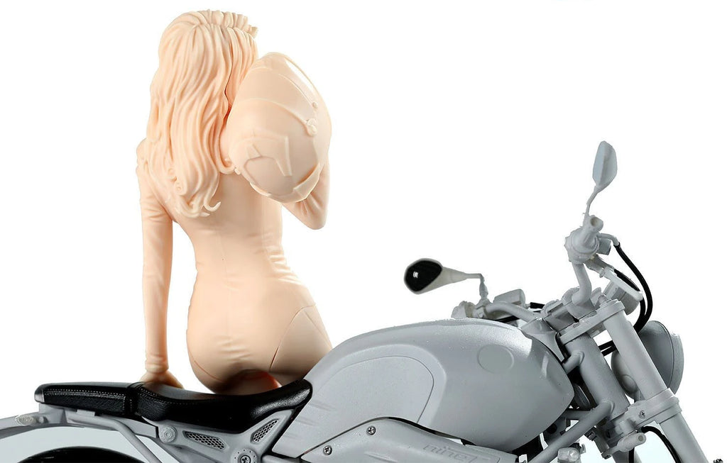 1/9  Resin Model Figure GK  ,  Unassembled and unpainted kit