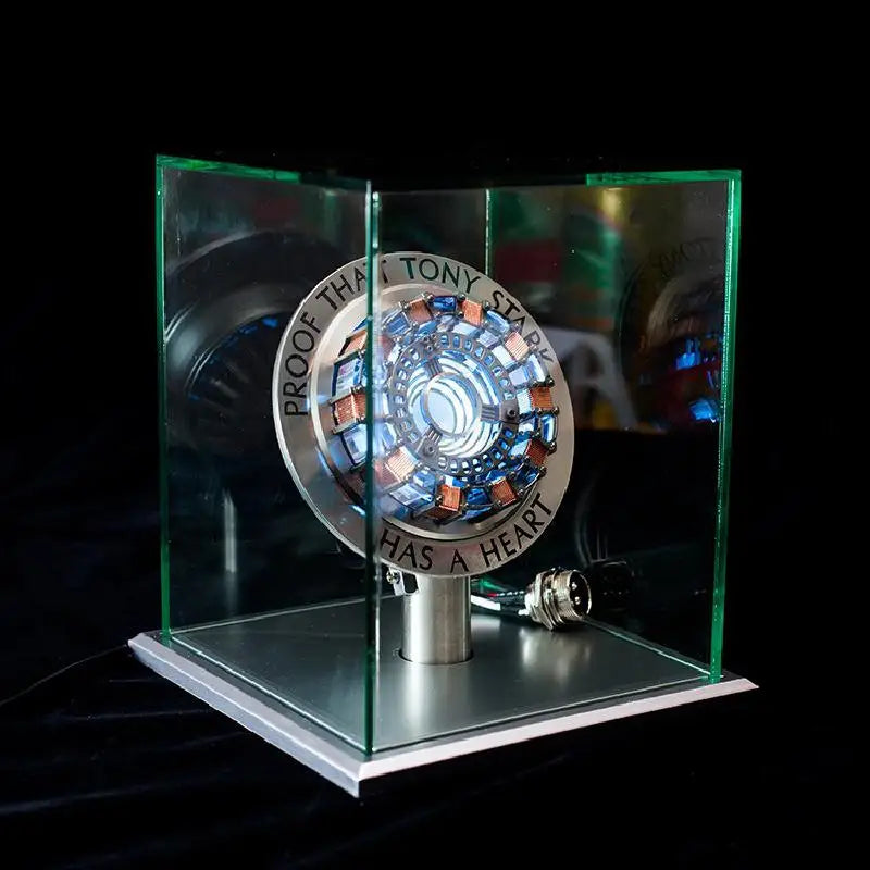 Отмъстителят Iron Man Mk1 Arc Reactor Тони Старк Сърцето на Марк Фигура LED Светлинен Модел Супергерой 1:1 Косплей Играчки Нагръдник Детски Подарък