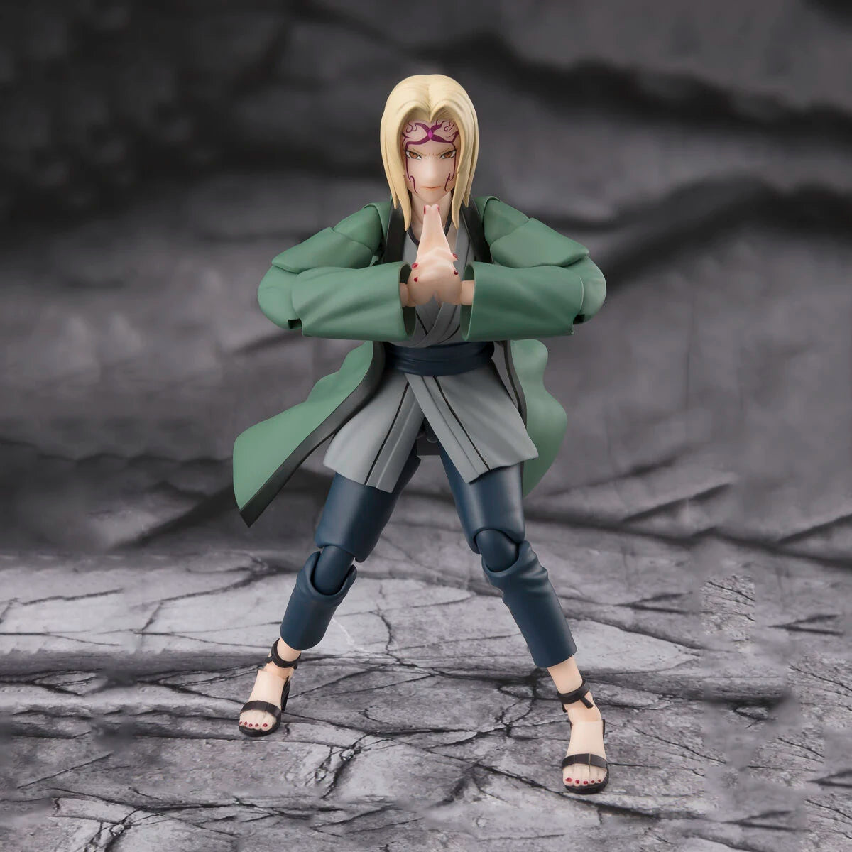 NARUTO Bandai S.H.Figuarts Original Tsunade Medical Ninja of the Legend of the Ultimate Pakho Action Figure Collection Toys Gift