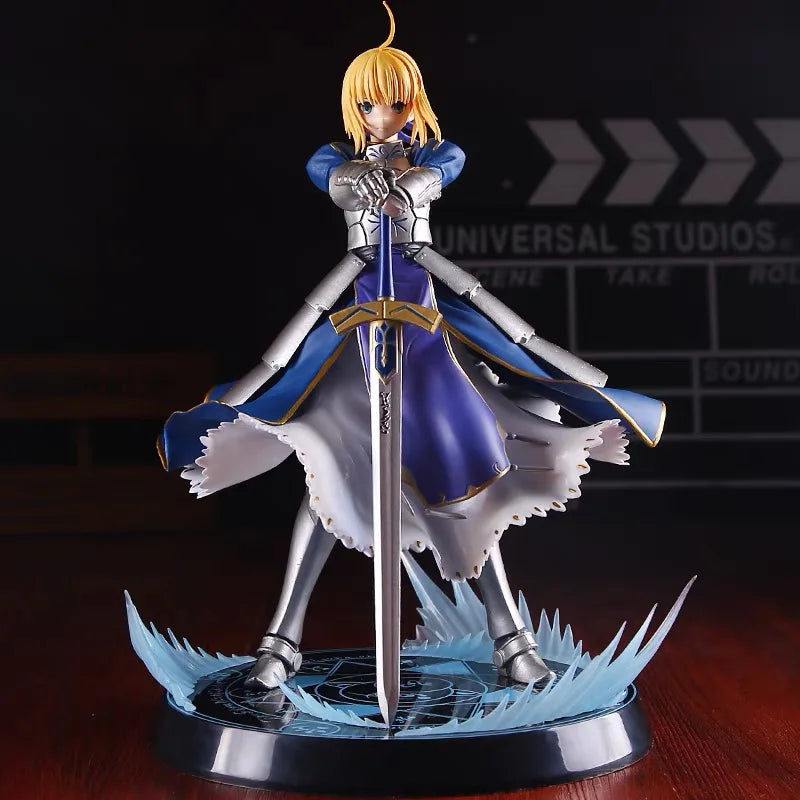 Anime-Spiele Fate Stay Night Alter Saber Actionfigur PVC-König der Ritter im Maßstab 1/7 Ausgezeichnetes Modellspielzeug Sammlerstücke