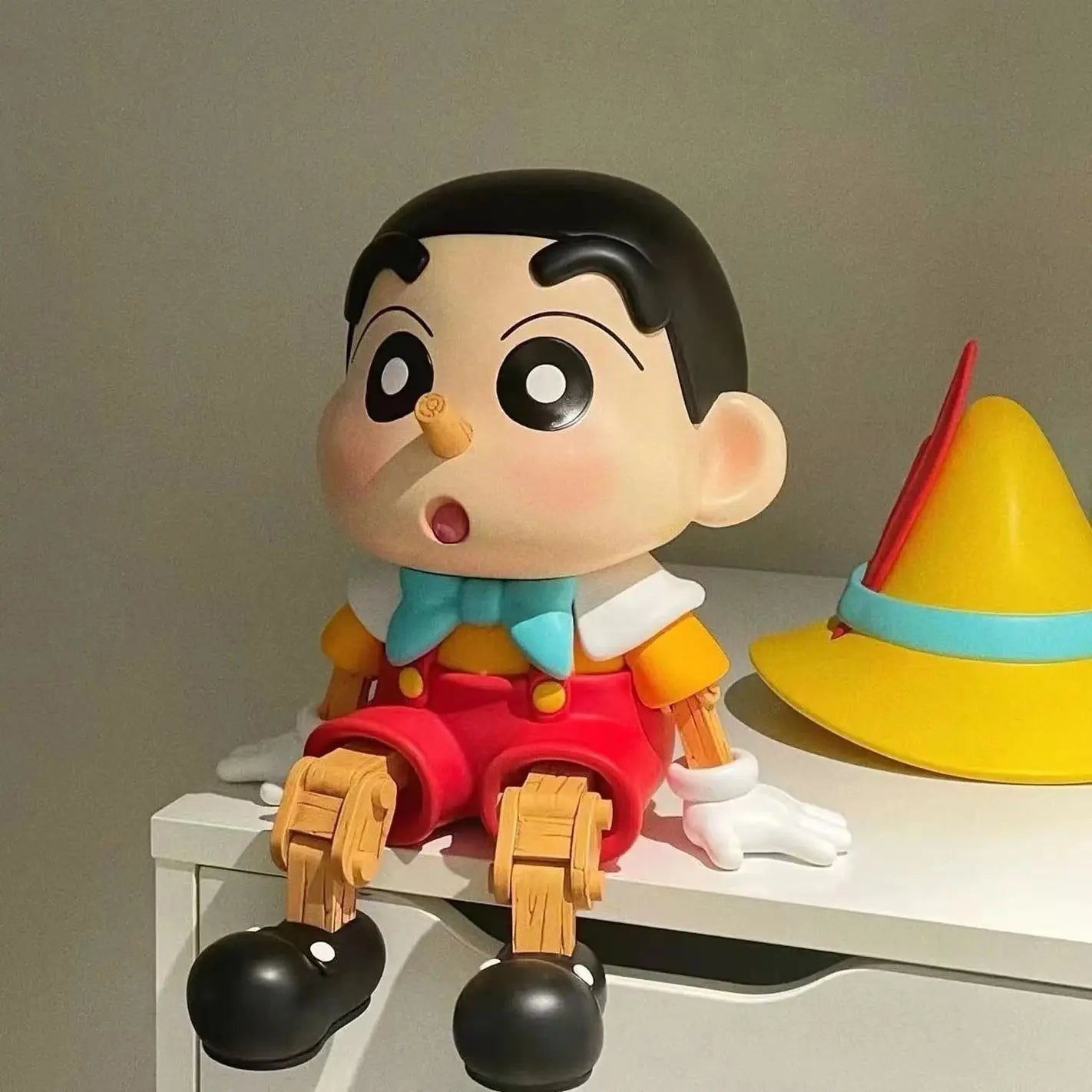 Cartoon Crayon Shin Chans Puppet Desktop Figure Toy Kawaii Desk Decorative Ornament Cute Car Ornament Holiday Gift