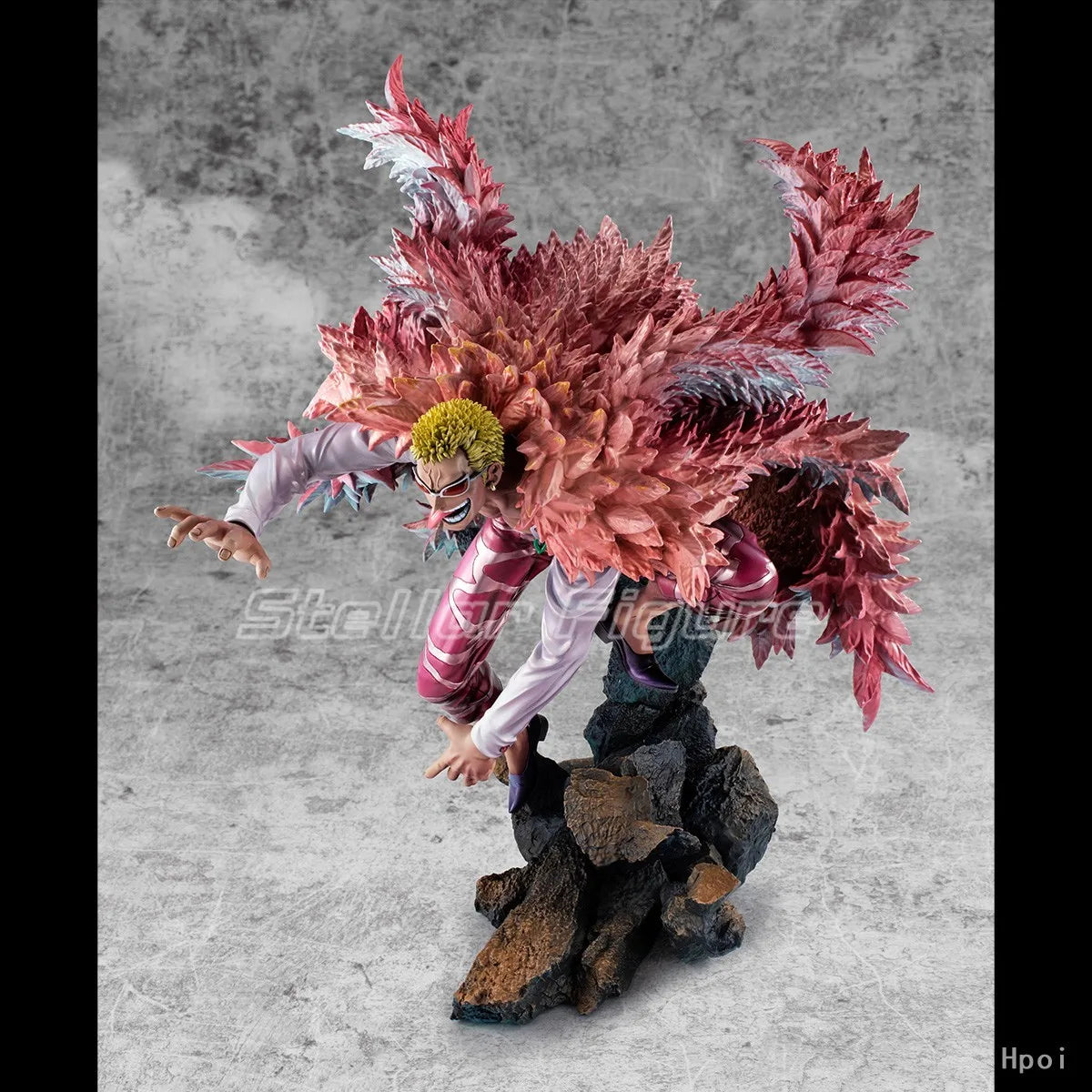 【SF】In Stock MegaHouse Portrait of Pirates SA MAXIMUM ONE PIECE Donquixote Doflamingo Figures Model Collection Gift