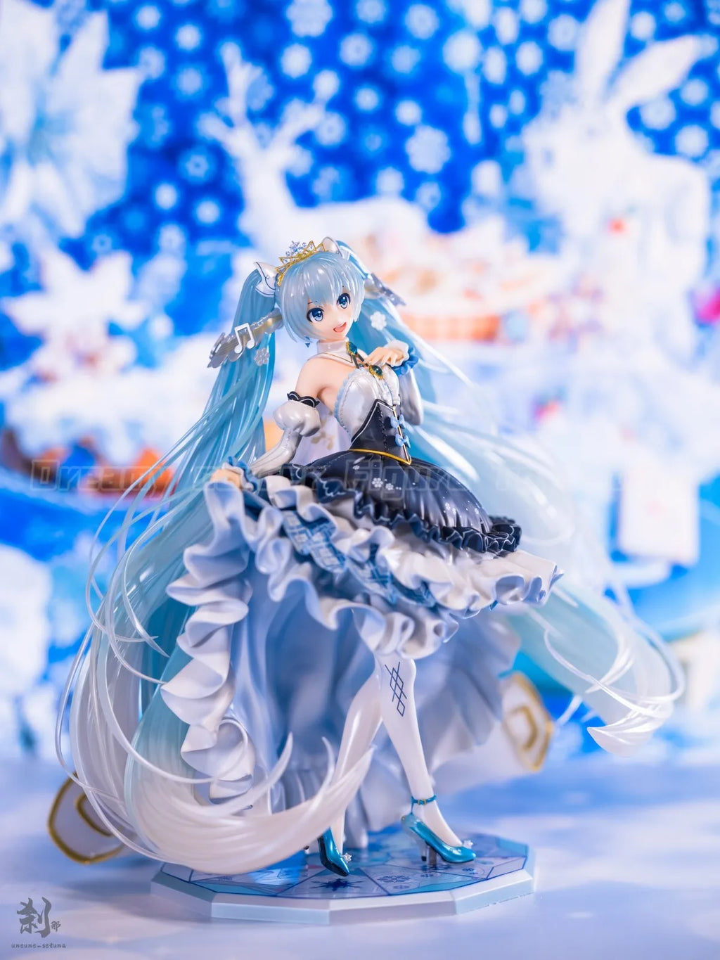 【In Stock】GSC VOCALOID Hatsune Miku Snow Princess Ver 1/7 Scale Anime Figure Collection
