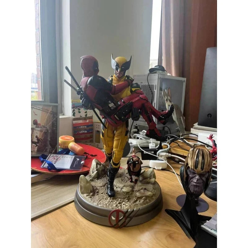 Wolverine Deadpool Anime Figure 1/4 Marvel Cuddle Collection Model Comics Figure Resin Desktop Ornament Gifts Children Toys