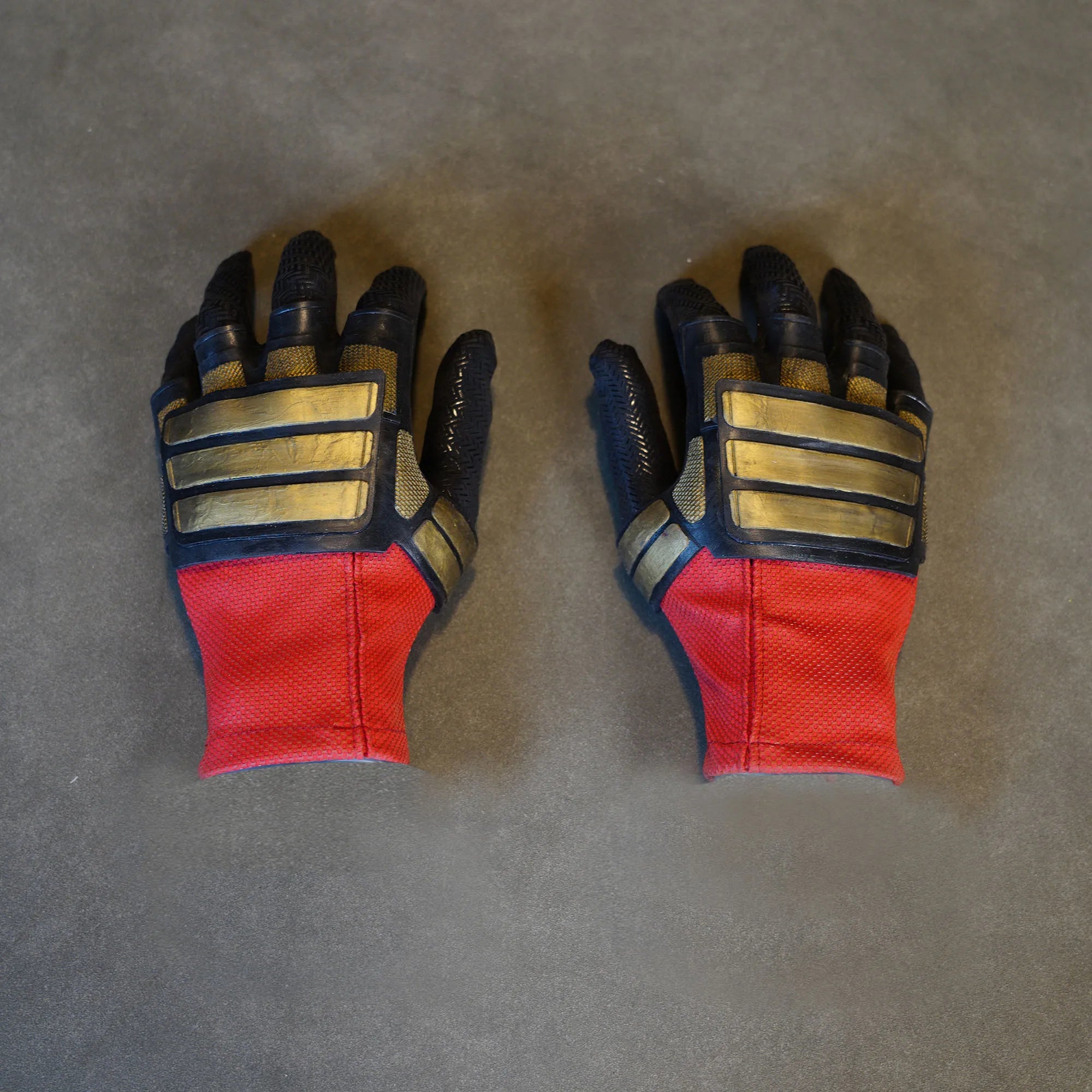mar-vel Deadpool 3 Gloves Movie Restoration Self Built Model Handmade Adult Halloween Cosplay Gloves Accessory Gift (One Size)