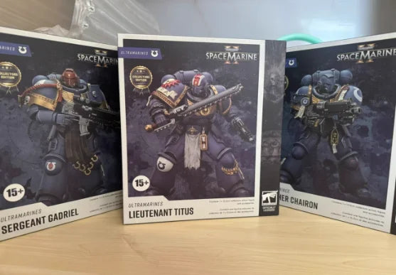 【SF】JOYTOY Warhammer 40K 1/18 Action Figure Ultramarines Lieutenant Titus-3pcs Collectors Edition  Model Toy Gift Collection