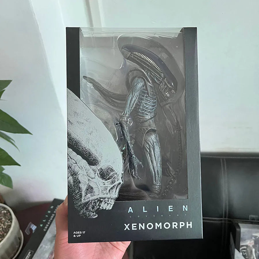 AVP Aliens Predator Alien Xenomorph PVC Action Figure Alien Neomorph Creature Pack Action Figures Toy Doll Gifts