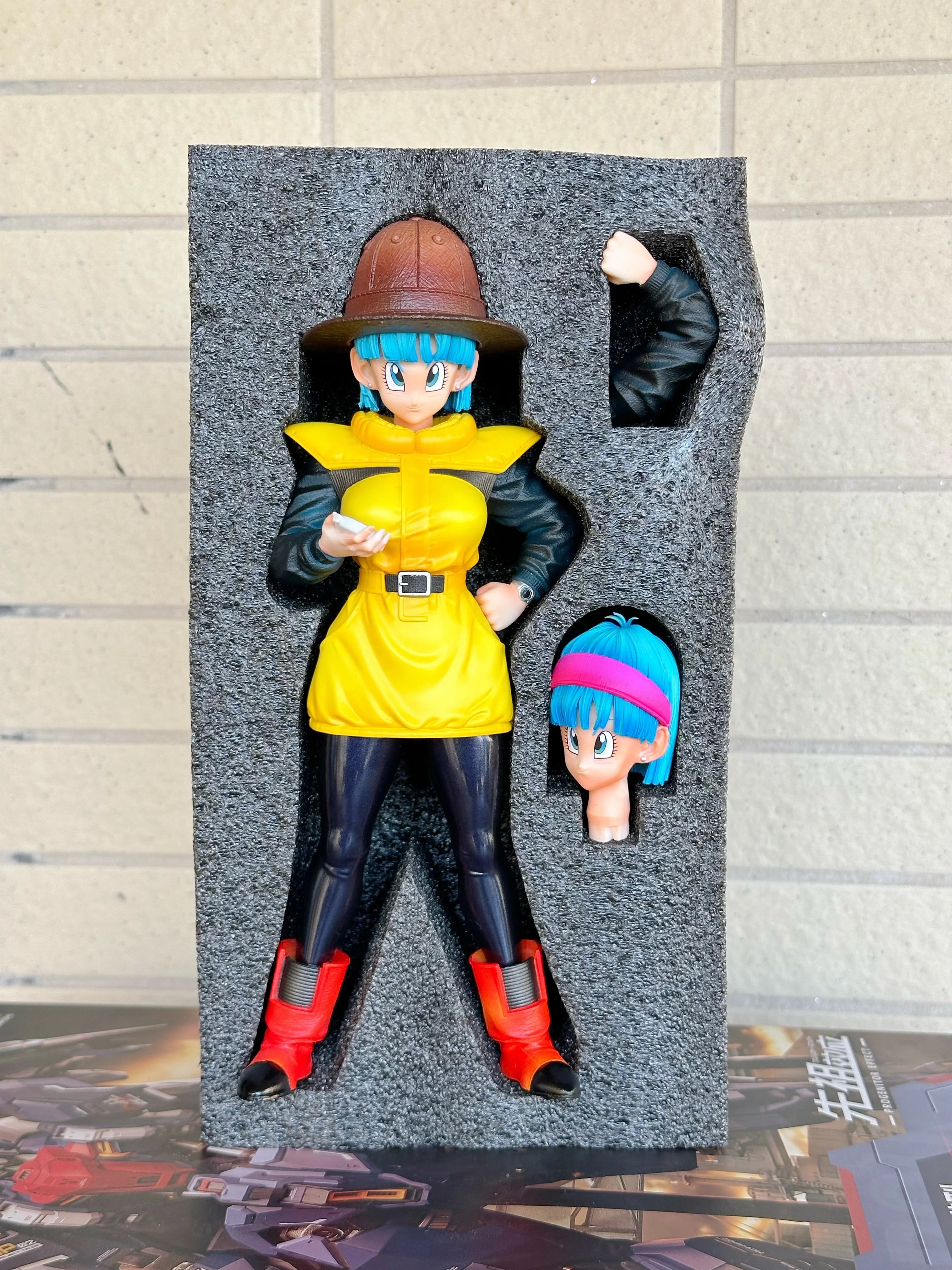 23 см Dragon Ball Z Аниме Фигурка Bulma Фигурки 2 Глави Смяна на Ръка Фигурка PVC Статуя Модел Кукла Колекционерска Украшение Играчка Подаръци