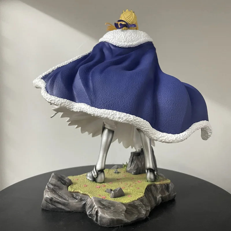 Fate/stay Night Figure Cartoon Saber Model Desktop Decoration Collectible Desktop Display Holiday Gift Anime Merchandise