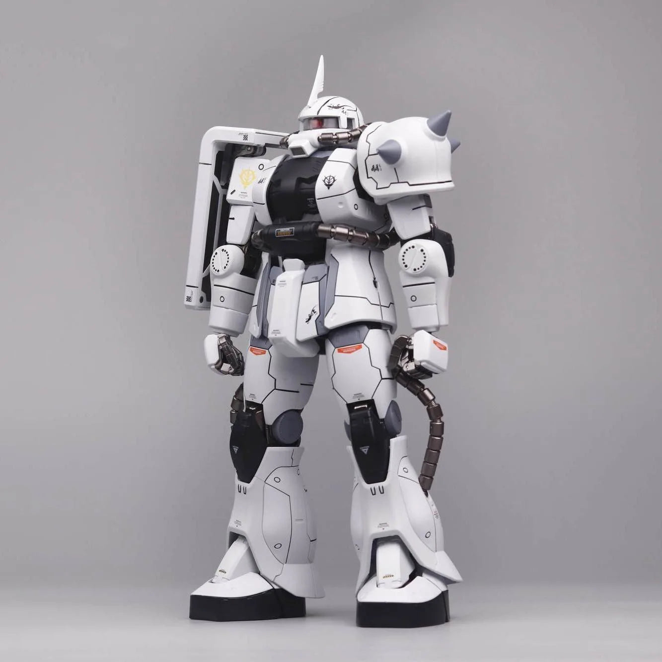 ACE Model Upgrade Ver. Zaku Action Figures 1/72 Scale Alloy Skeleton Finished Product Plastic Kids Toy Birthday Gift