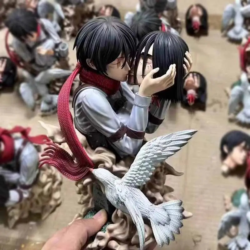 Attack On Titan Anime Figures 22CM Eren Jaeger Mikasa Ackerman Action Statue One Last Kiss Collect Model Desk Decor Toys Gifts