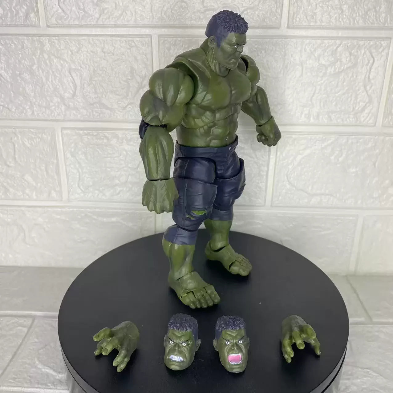 Bandai SHFiguarts Thanos Figma 271 Hulk Avengers Infinity War Joints Moveable Action Figure BJD Collectable Model Toys Doll Gift